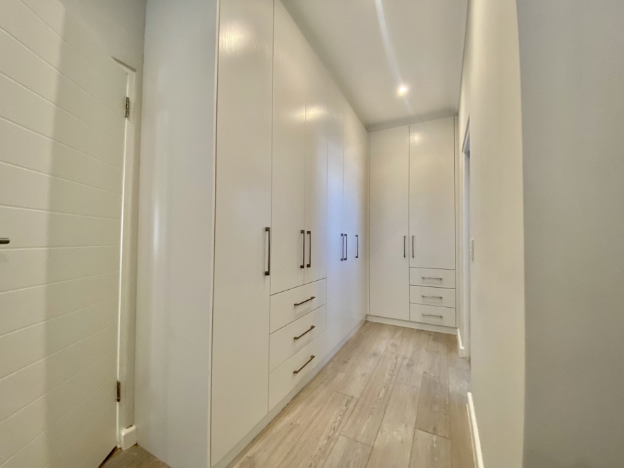 To Let 3 Bedroom Property for Rent in Sandown Western Cape